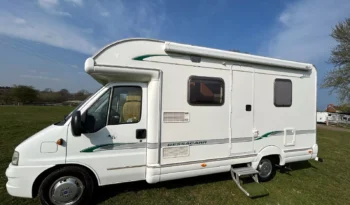 Bessacarr e450 2 berth with French corner bed! 1